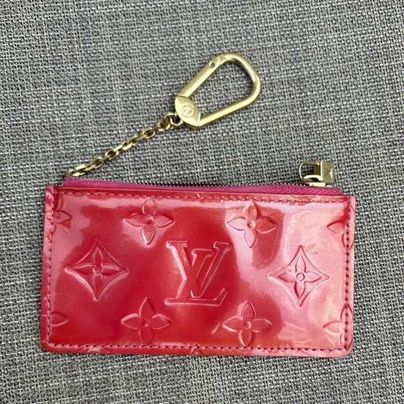 💯% Auth. Louis Vuitton Key Cles Vernis red - Picture 7 of 17